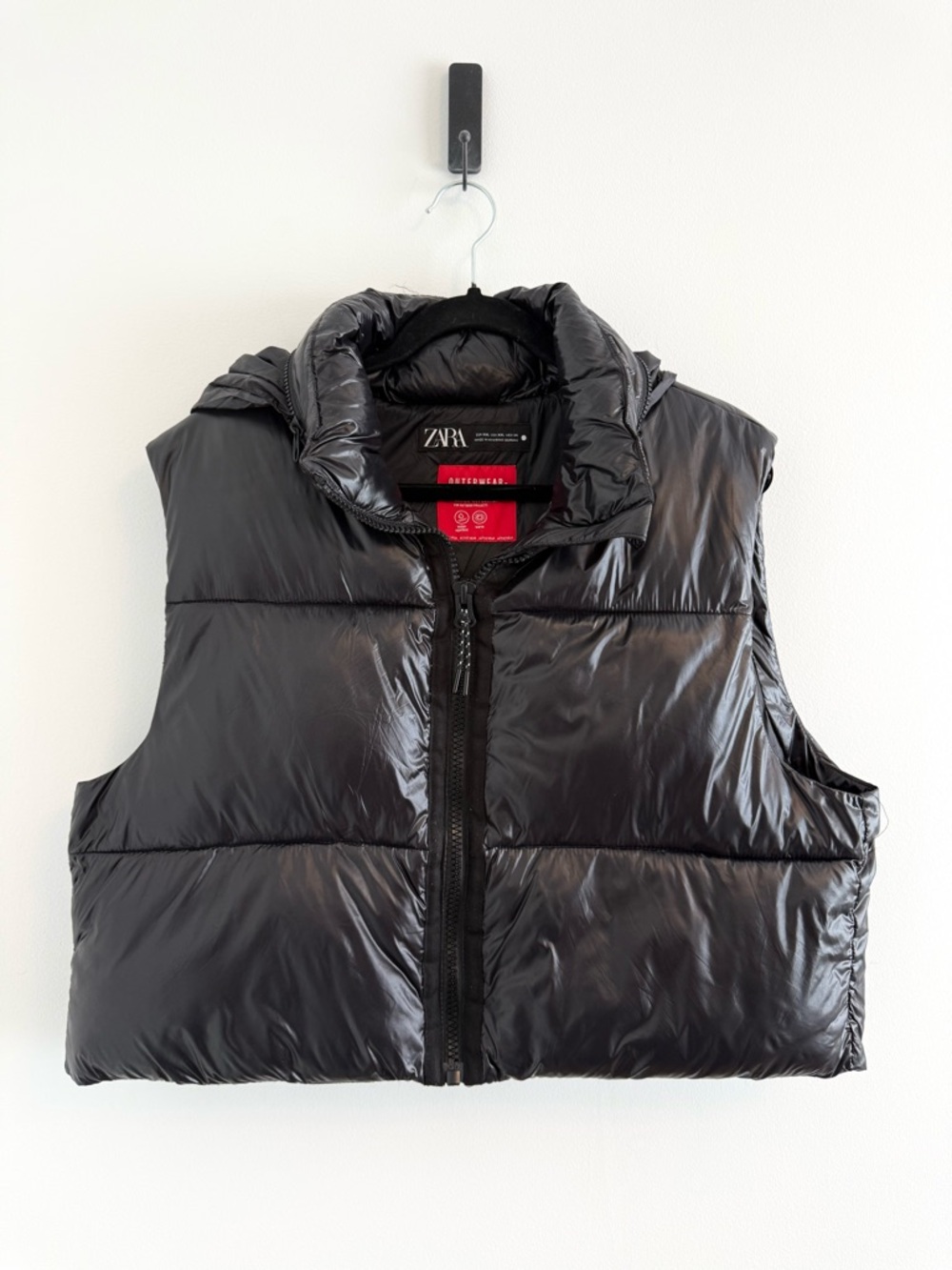 Zara Black Puffer Cropped Vest